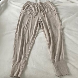 Lululemon joggers